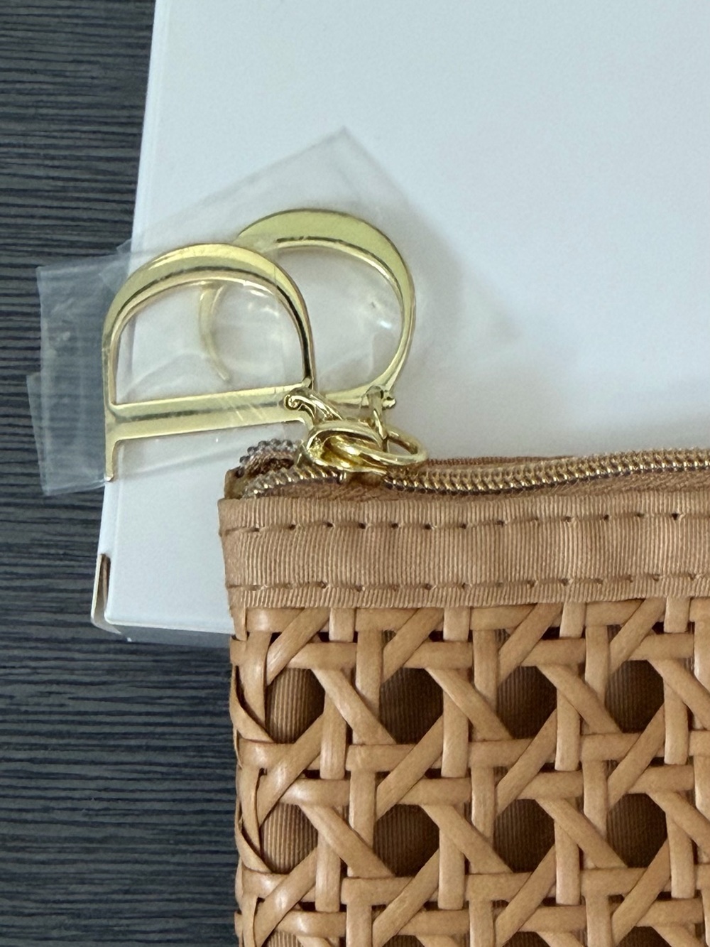 Dior 2026 GWP Woven Rattan Style Clutch Bag - Picture 4 of 7
